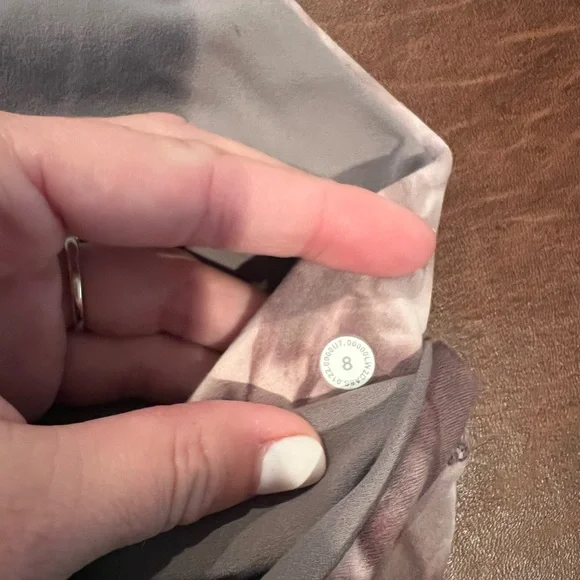 Purple Tyedye lululemon align bra size 8 - Picture 3 of 3